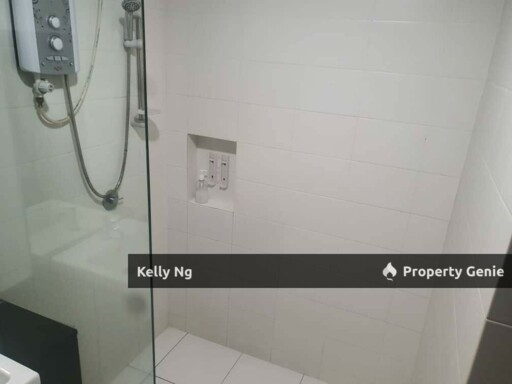 Trefoil Studio Unit At Setia Alam Shah Alam For Slae