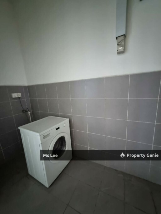 Mirage Residence @ KLCC - Level 16, 650m to MRT Ampang Park