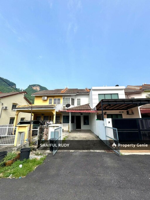 Want to Sell. 2 Storey Terrace House Taman Industri Bolton
