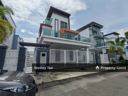 Below Bank Value! Kayangan Villa Klebang 3 Storey Bungalow For Sale