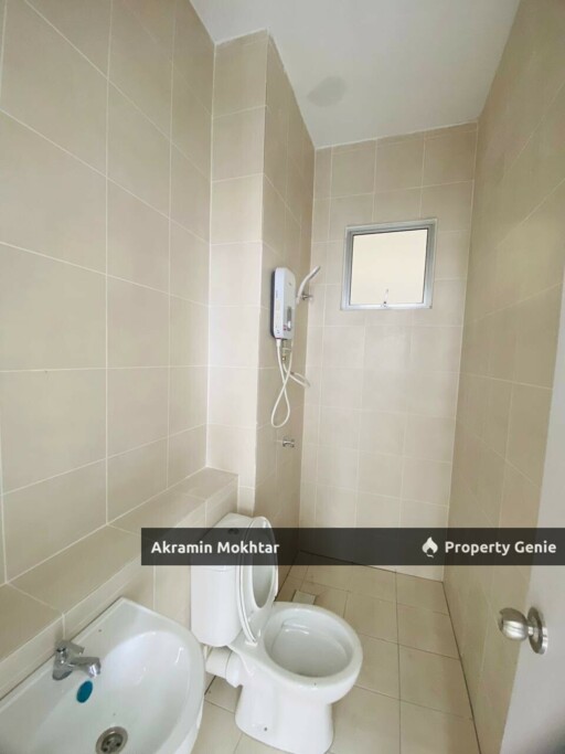 TO LET - RESIDENSI ADELIA 3 BANGI AVENUE KAJANG (Corner unit-Lampu & kipas siap pasang)