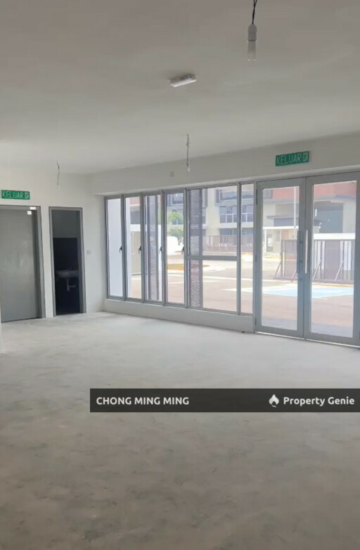 Modern Brand New Semi-D Factory for Rent @ Serenia Industrial Park, Serenia City