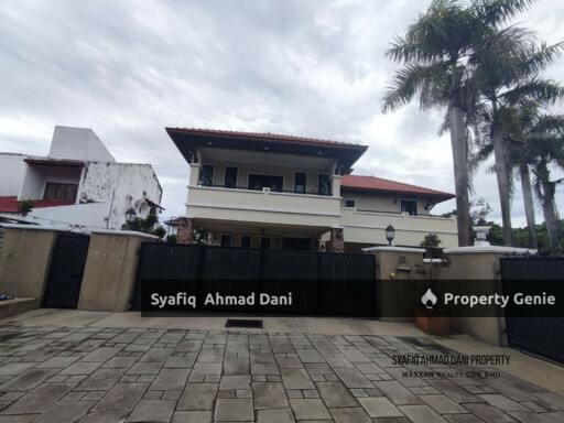 Villa Taman Tasik Titiwangsa with Utility Building