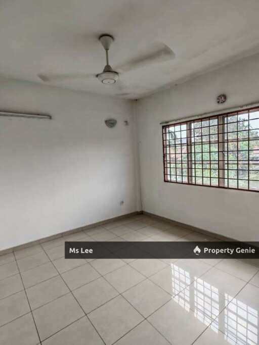 Sanjung Apartment @ Taman Seri Taming, Batu 9, Cheras-Blok Sanjung Tingkat 4 top floor-Ready Now