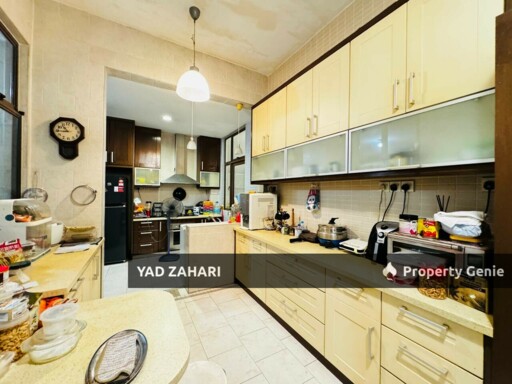 Lagenda 1, Bukit Jelutong, Shah Alam | 2-Storey Superlink 5 Bedrooms | RM2.1M - Extended Kitchen, Facing Open & Extra Land