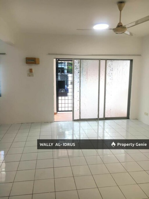 Double Storey Terrace House @ Taman Impian, Bukit Rahman Putra, Sungai Buloh
