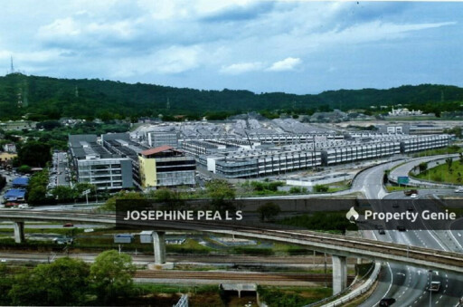 Corner Ground Floor Unit for Rent at The Trillium Lake Fields,Sg Besi