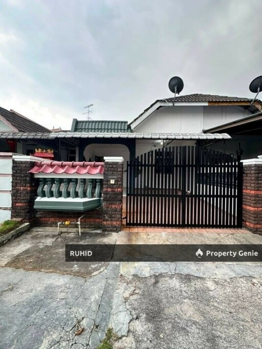 Taman Universiti Single Storey Terrace for Sale