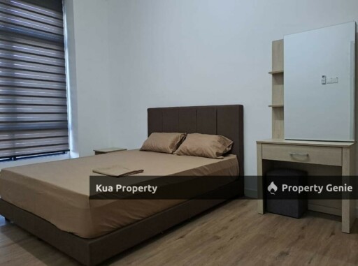 Alyvia Residence Upper Unit Townhouse at Northbank, Tabuan Tranquility