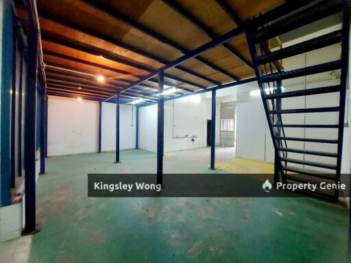 Bercham Warehouse For RENT  30X85 Simple Renovation Near Tambun Tasek Ipoh Garden