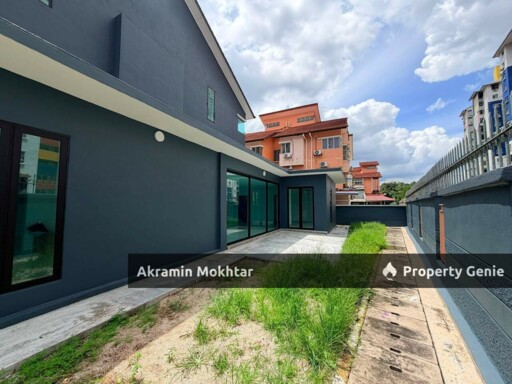 CORNER DOUBLE STOREY TERRACE, VILLA MAS 2, KIPARK SRI UTARA, OFF JALAN IPOH, KUALA LUMPUR.