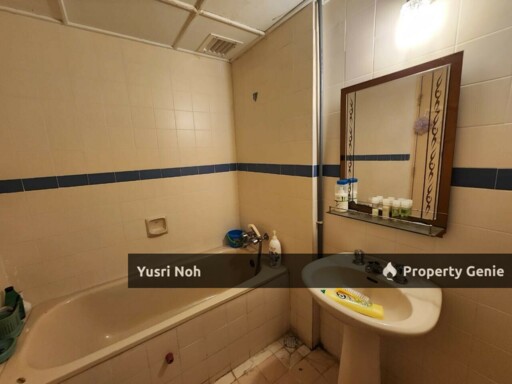 HOUSE FOR SALE AT BAYU BEACH RESORT HOTEL