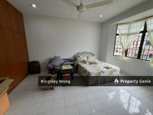 Taman Pinji Mewah Double Storey Terrace House Well Maintain Condition Fully Loan Available Near Aeon Mall Pengkalan Botani