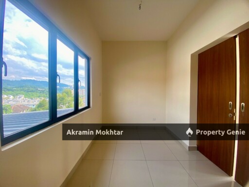 CORNER | NASSIM HEIGHTS 3 STOREY SUPERLINK
