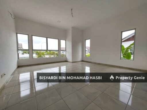 End Lot Extra Land Double Storey (Type Acacia) Serene Heights Bangi.