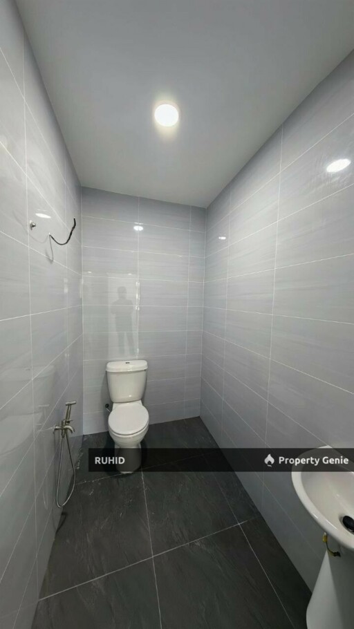 Renovated Single Storey House at Kampung Kiambang, Ulu Tiram