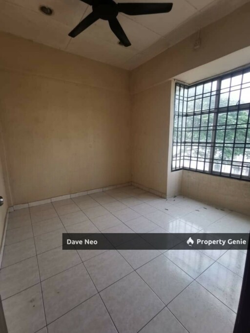 Nusa Bestari Shop Apartment • 3Beds 2 Baths • Unfurnished • Level 2