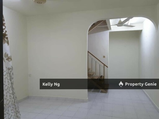 2.5 Sty House At Tmn Radzi Klang For Sale
