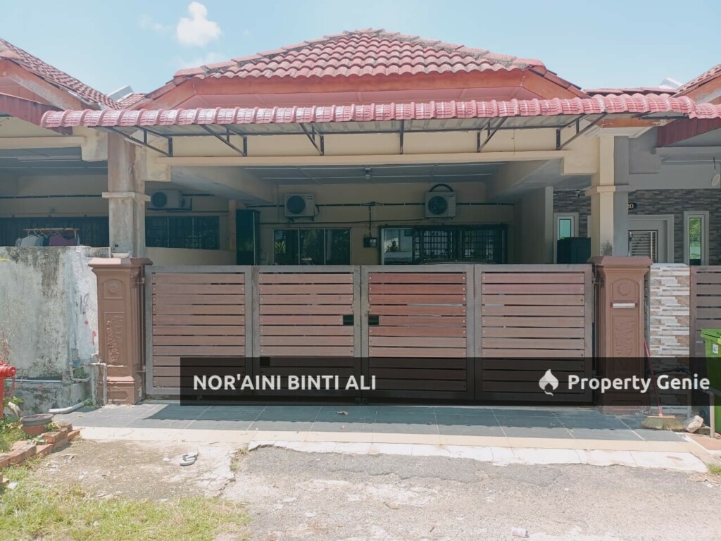 RUMAH TERES SETINGKAT DI PERUMAHAN PELINDUNG MAJU (Belakang Klinik Kesihatan Baserah)