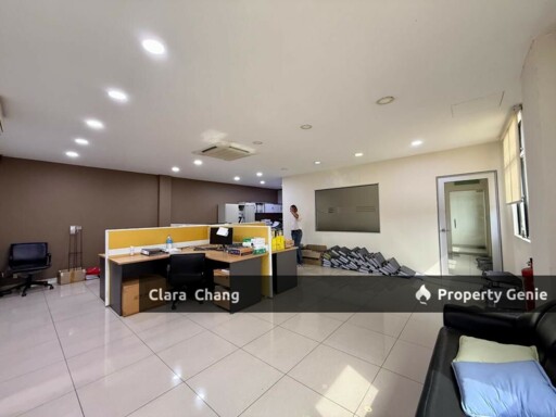 Kawasan Perindustrian Taman Johor 1.5 Storey Semi D Factory for Sale/Rent