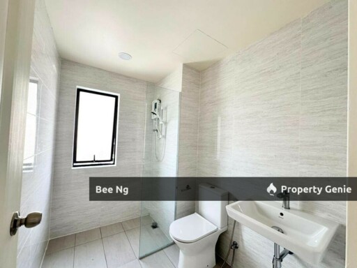 Taman Damansara Aliff @ Tampoi End Lot  Storey Terrace