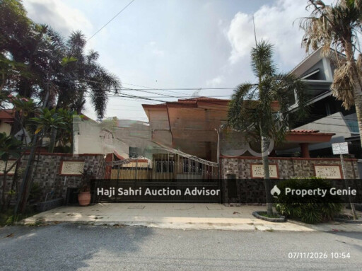 2.5 Storey Detached House Lorong Enggang 13, Dato Keramat Tambahan, 54200, Kuala Lumpur  Land Area  Approx. 4,025 sq.ft  Reserve Price  RM 1,400,000 RM1,134,000 (Approx. RM281 psf
