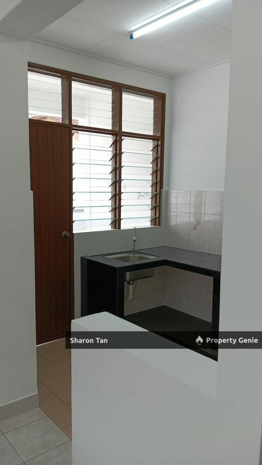 Vista Seri Alam Apartment Masai Top Floor Freehold Non Bumi Full Loan