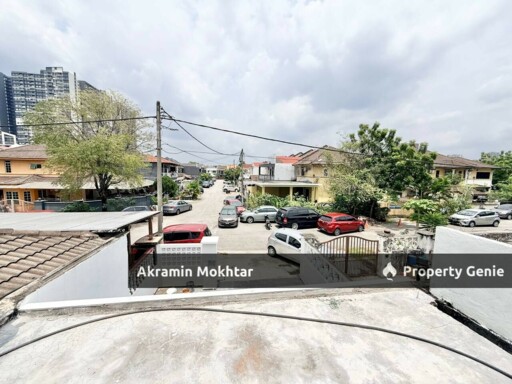 FULLY RENOVATED 2 Storey Terrace Taman Puchong Indah .