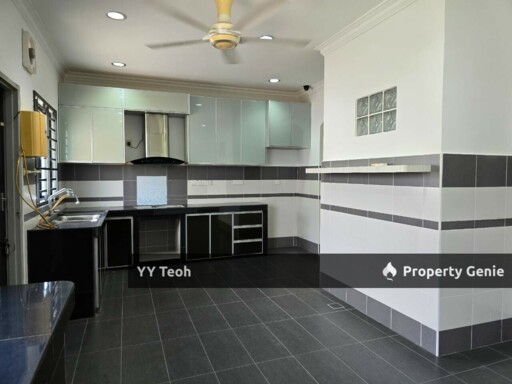 Taman Merdeka Double Storey Terrace