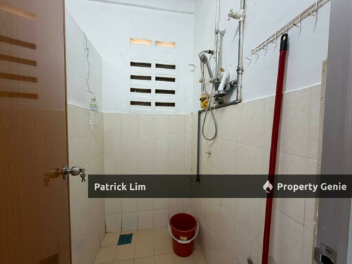 Paya Rumput Indah Townhouse (1st Floor) For Sale