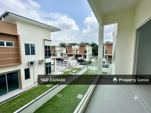 Taman Seri Pagi, Shah Alam | 2-Storey Semi-D 4 Bedrooms | RM738K - Brand New, Good Environment & Renovated Extended