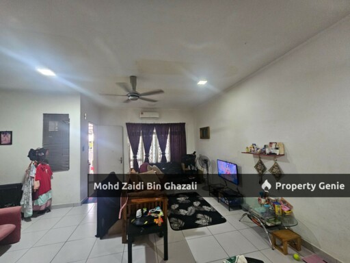 Two Storey Terrace Presint 11