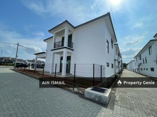 [END LOT & FACING OPEN, PANAS PAGI] TERES 2TINGKAT SERENE, KOTASAS KUANTAN
