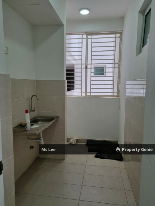 Ceria Residence @ Cyberjaya - near MMU - Block B level 7 - Ready Now