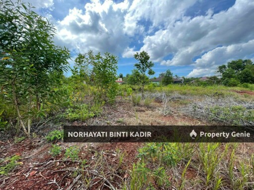 LOT BANGLO PAYA TIGA BUKIT SETONGKOL (CORNER LOT)