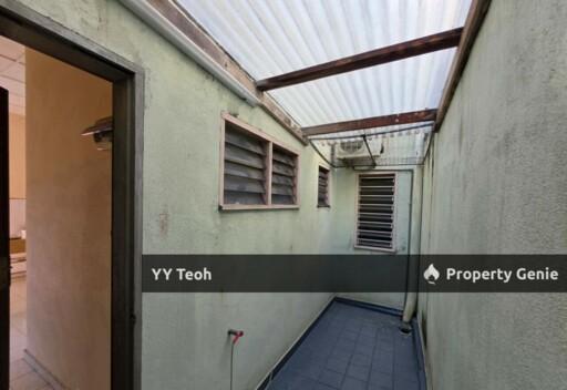 CORNER Golden Shower Condo Ruby 2R Unit｜LVL 3