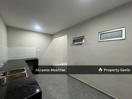 Renovated❗️End Lot Single Storey Terrace Taman Bernam Bharu, Tanjong Malim