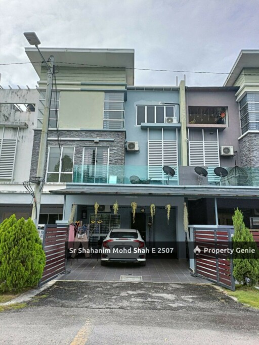 3 Storey terrace Taman Sri Putra 3, Sungai Buloh (Fully Renovated)