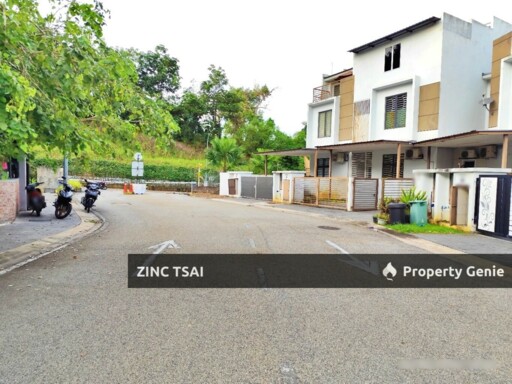 3 Storey Terrace @ Bayan Parkhomes {Save RM 167,300}