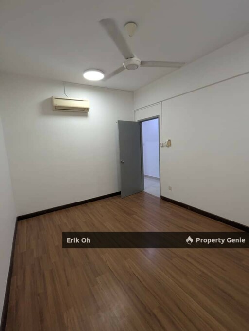Pac Apartment One South, Seri Kembangan FOR SALE Move-In Ready | Great Layout | Block D | High Accessibility