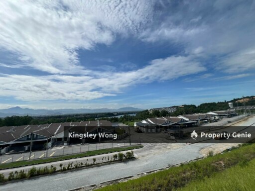Mosey Hill Lahat Double Storey Terrace House Brand New Gated Guarded Good Condition