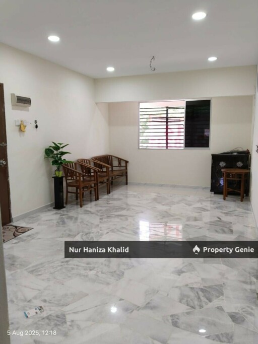 Apartment Kinrara  Court Puchong Selangor