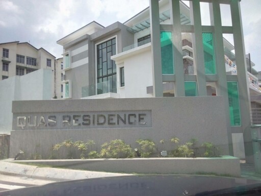 Quas Residence