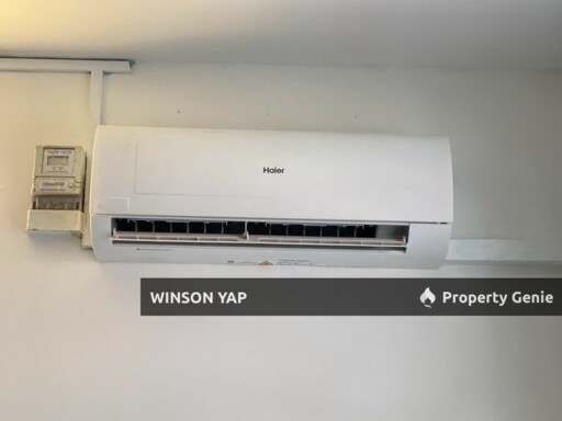 Room at Iskandar JB 5min to CIQ & Town Free WIFI & Water Single Room