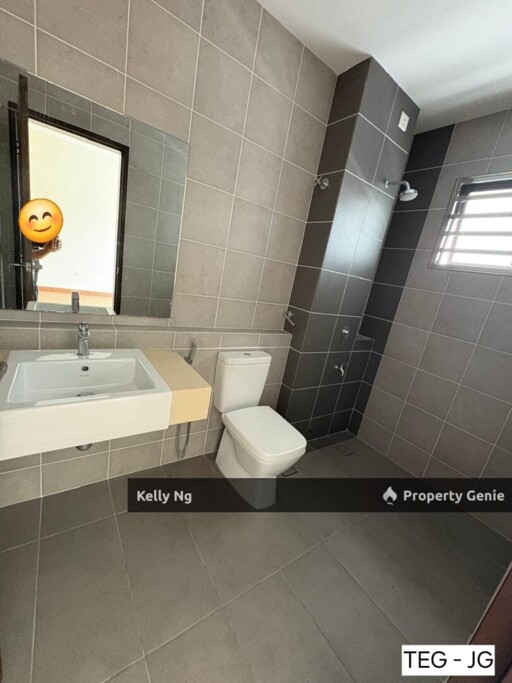 Double Sty Brand New House Persadar At Bukit Raja Klg Rent