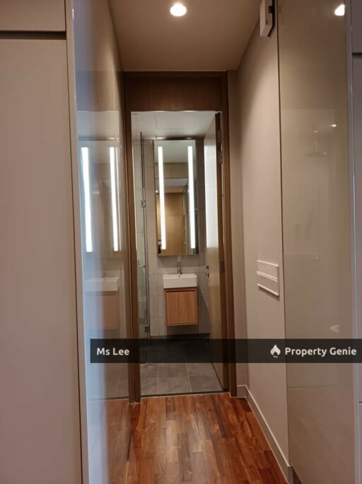 The Conlay @ KLCC-Near Pavilion Mall & MRT, Level 31 Golf Club View, Brand New, Ready Now