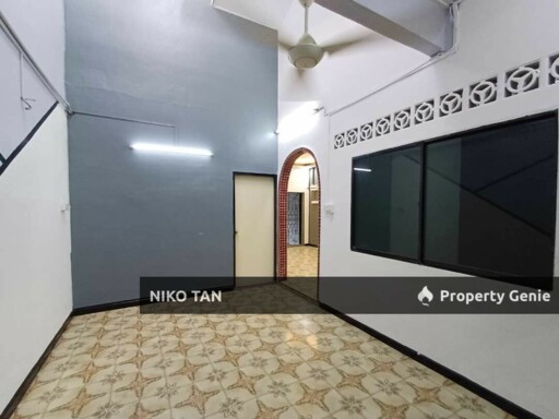 For Sale   2x, Jalan Ledang, Taman Lambak 86000 Kluang, Johor.