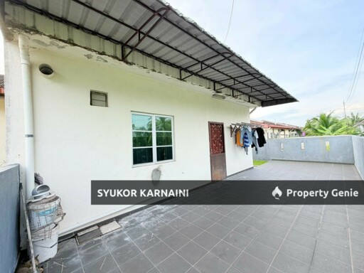 Semi-D Single Storey House, Taman Meru Harapan, Jalan Durian Belanda, Meru, Klang.