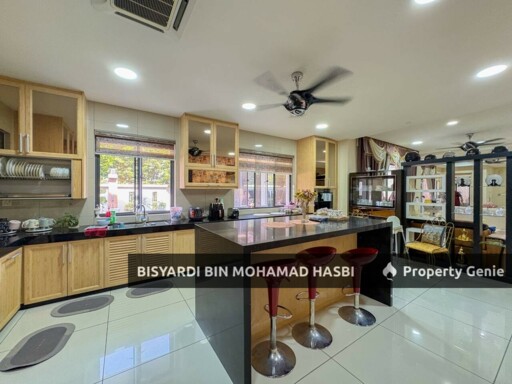 5,304 sq.ft CORNER LOT 2 STOREY SEMI DETACHED, TAMAN VILLA PERDANA, KAJANG .