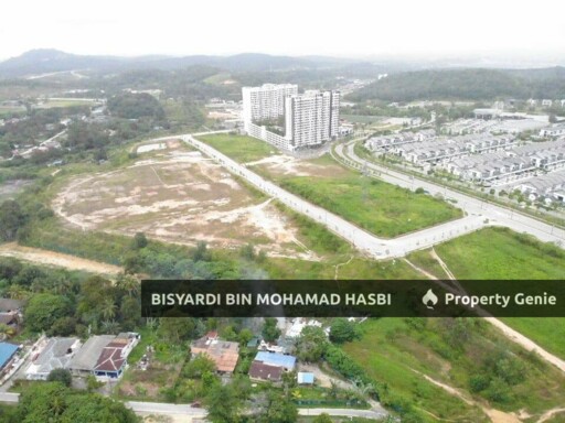 LOT BUNGALOW, KAMPUNG SUNGAI SERAI, RAWANG .